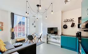 Apartment In Gloucester Quays-Apartment Two